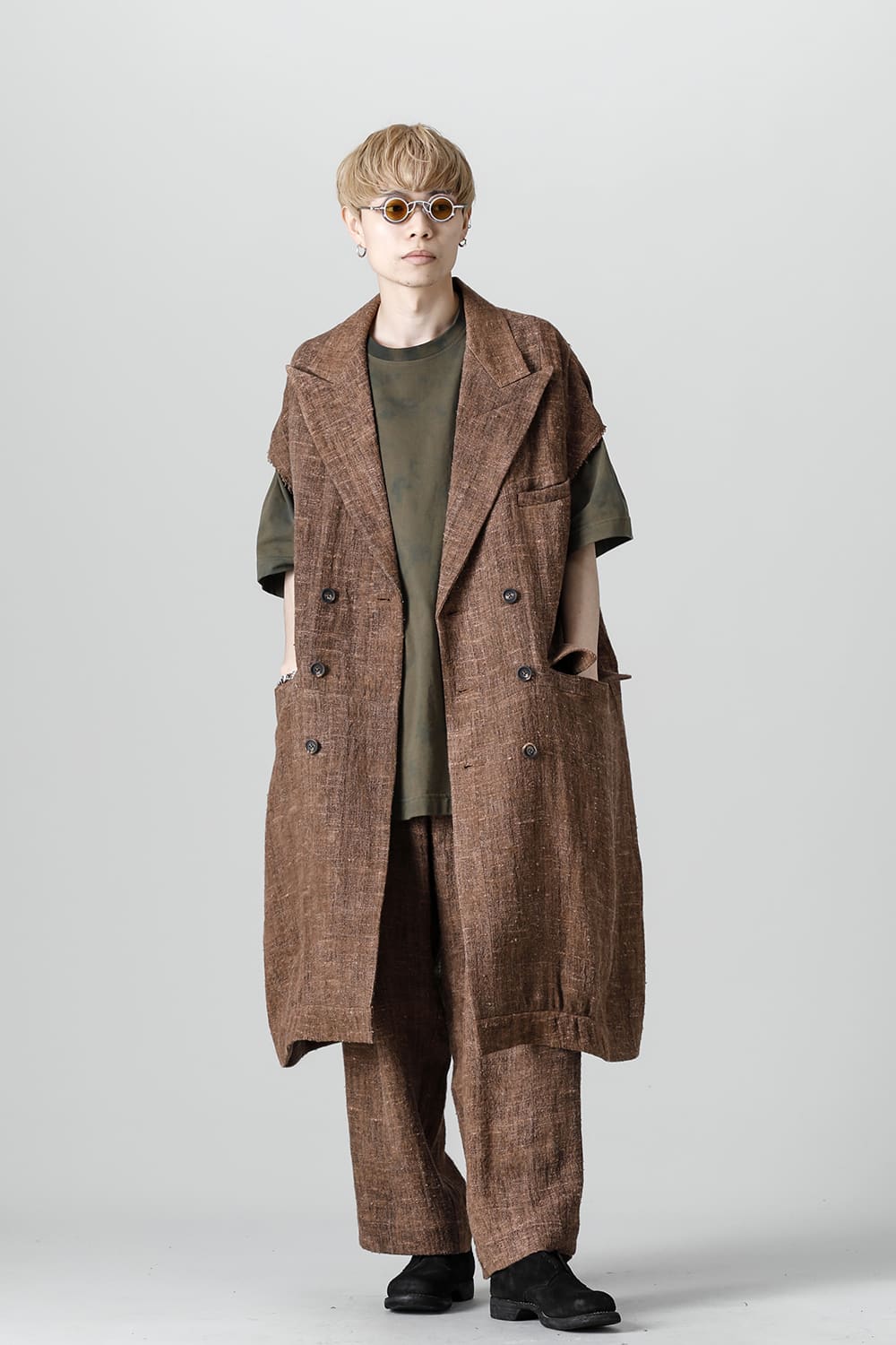 スリーブレス ダブルブレステッドコート ブリック