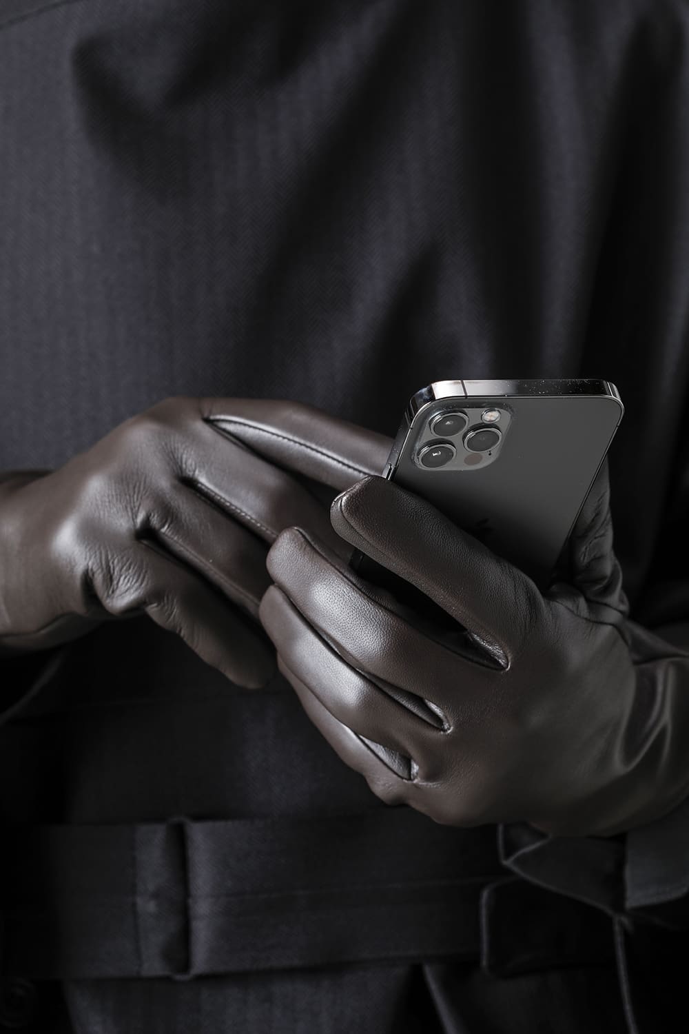 Finest Sccottish Cashmare Touch Screen Leather Glove Brown