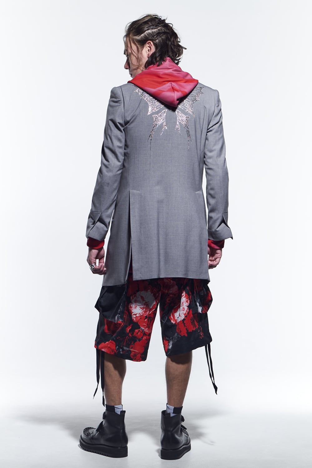 ロング ピークドジャケット グレー / クリアスワロフスキー