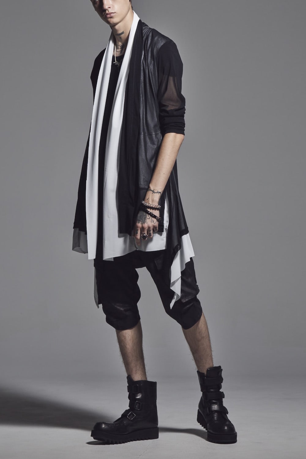 Layered Flare Cardigane Black x White