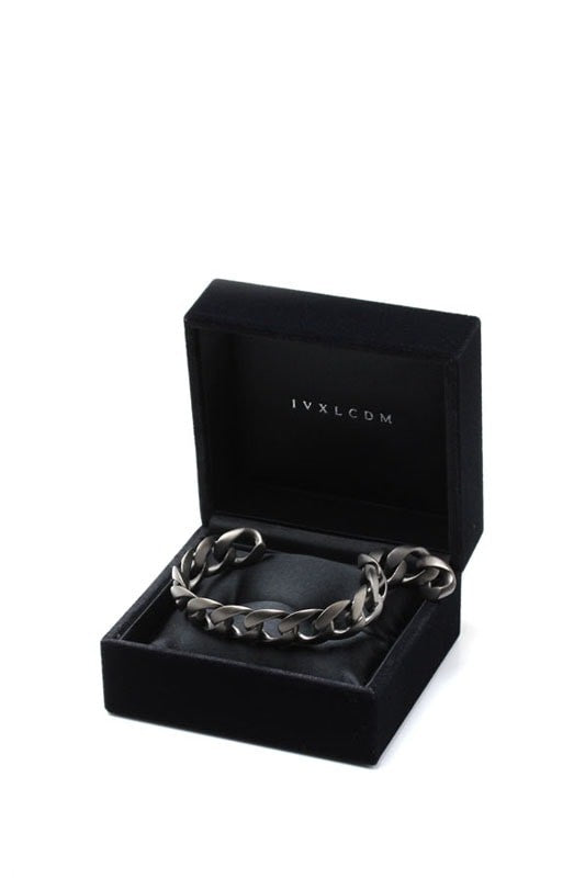 IVXLCDM X VI CHAIN BANGLE