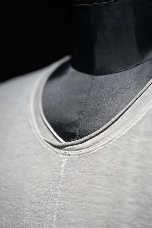 The Viridi-anne 16SS Cold dye cut sew S/S L.GRAY