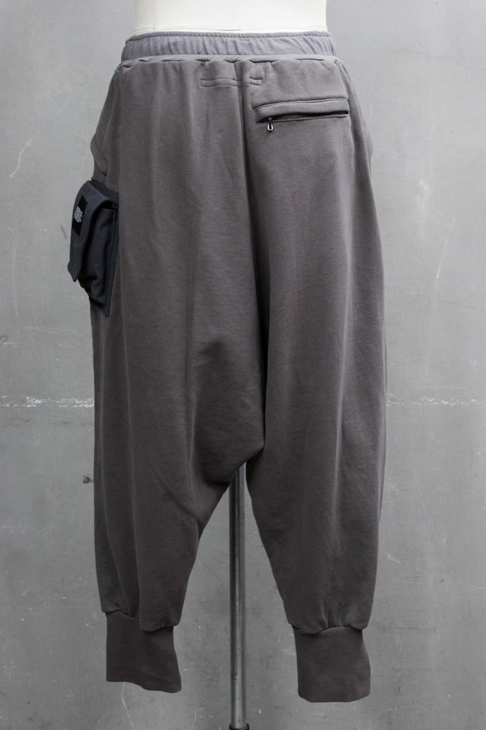 LOW CROTCH TRACK PANTS Dust