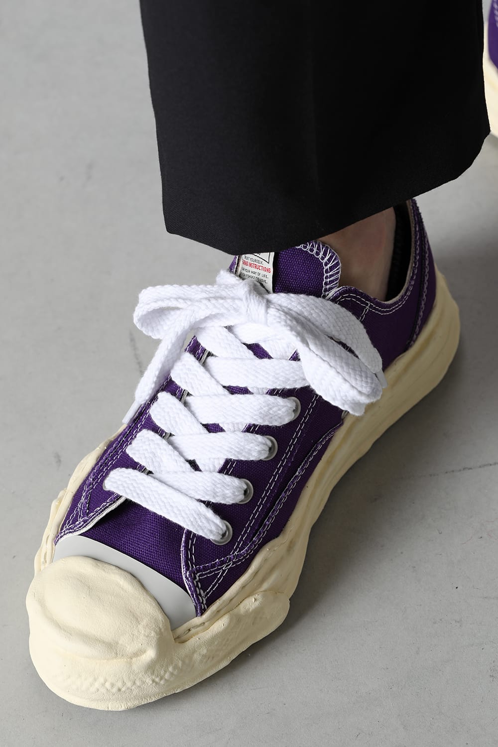HANK- Original sole sneaker LOW Cut canvas Vintage like Sole Purple