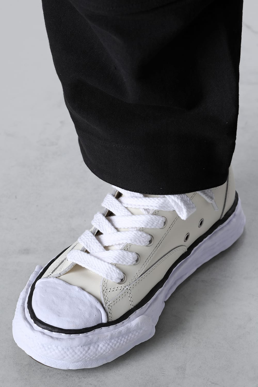 ピーターソン 23 レザー ローカット スニーカー White