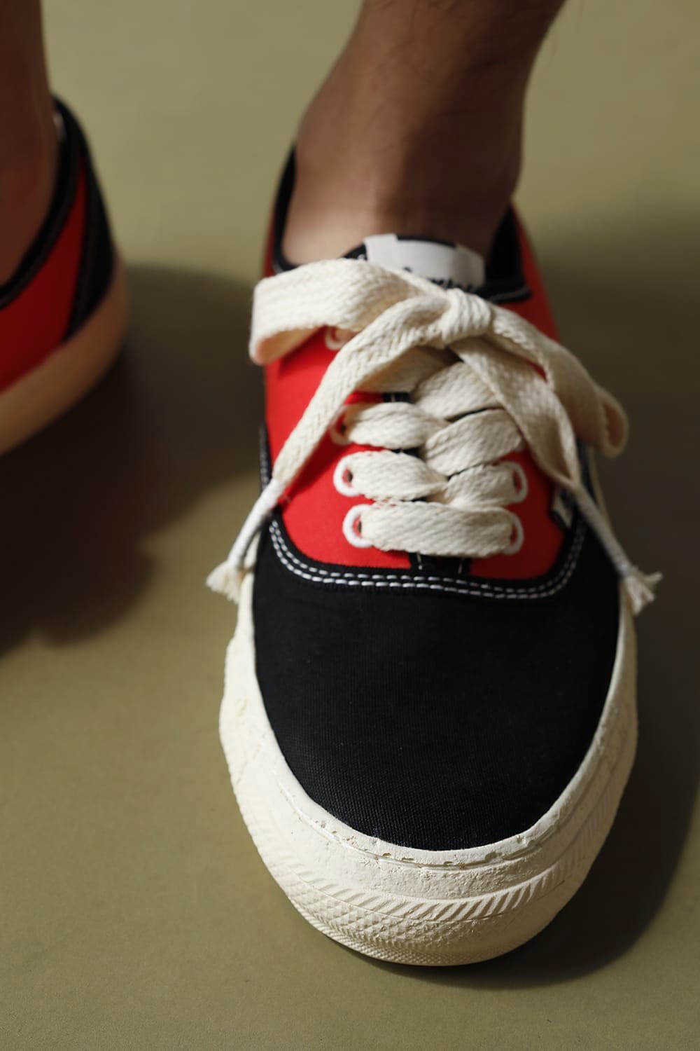 Past Sole Low Cut Sneaker Red