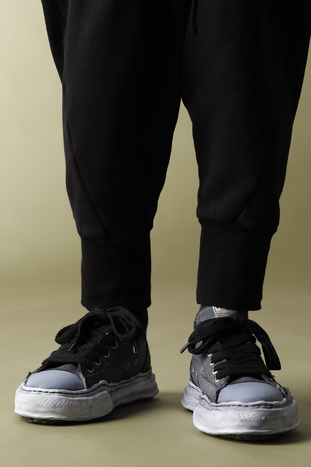 -ピーターソン- オリジナルソール オーバーダイ ローカット スニーカー Black