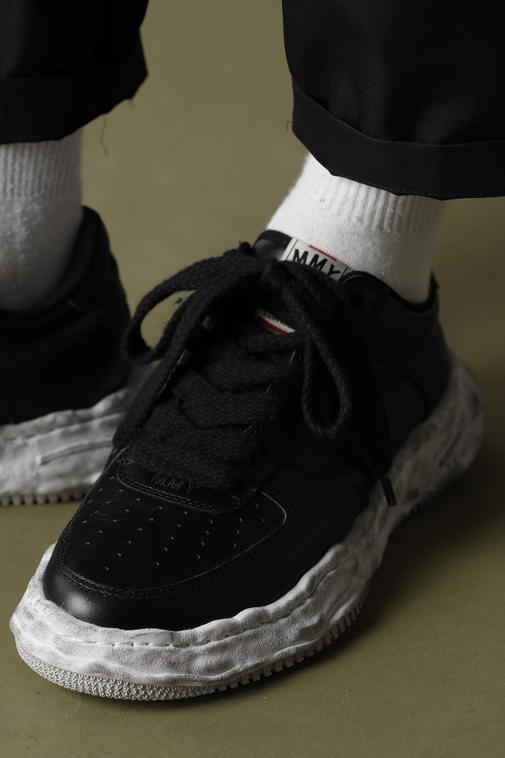 -ウェイン ロー- オリジナルソール 汚し加工 レザー ロートップ スニーカー Black