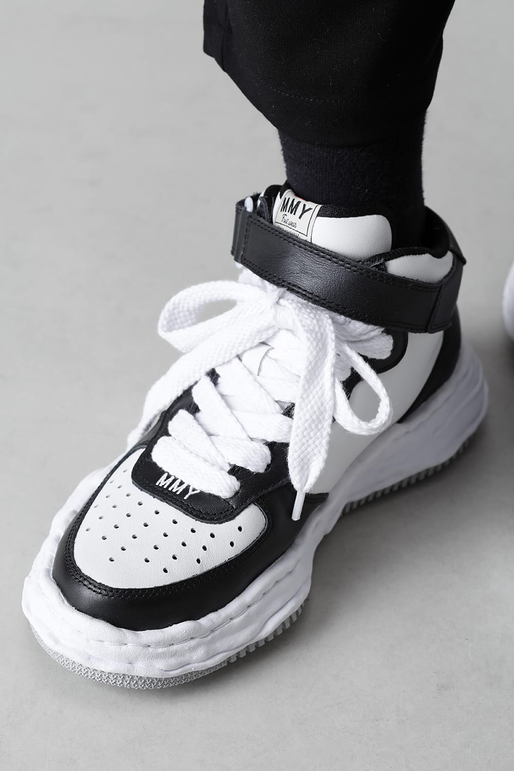 -ウェイン ハイ- オリジナルソール レザー ハイトップ スニーカー Black / White