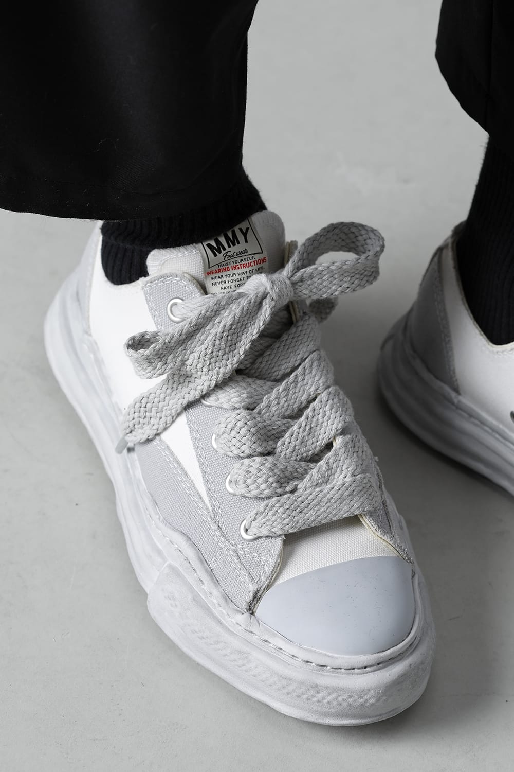 -ピーターソン ロー- オーバーダイ オリジナル ソール キャンバス ロートップ スニーカー