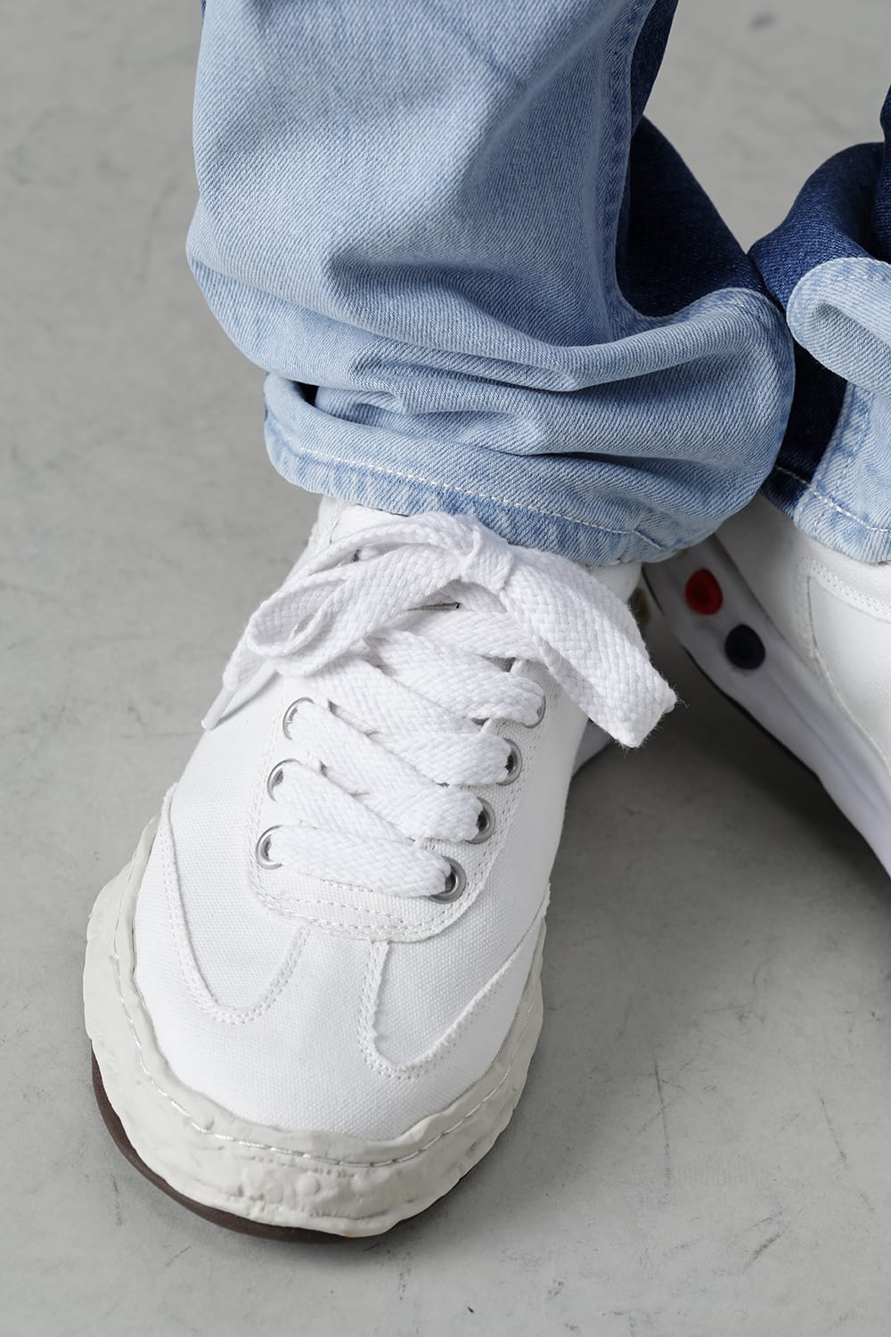 HERBIE Canvas Low-Cut Sneakers White