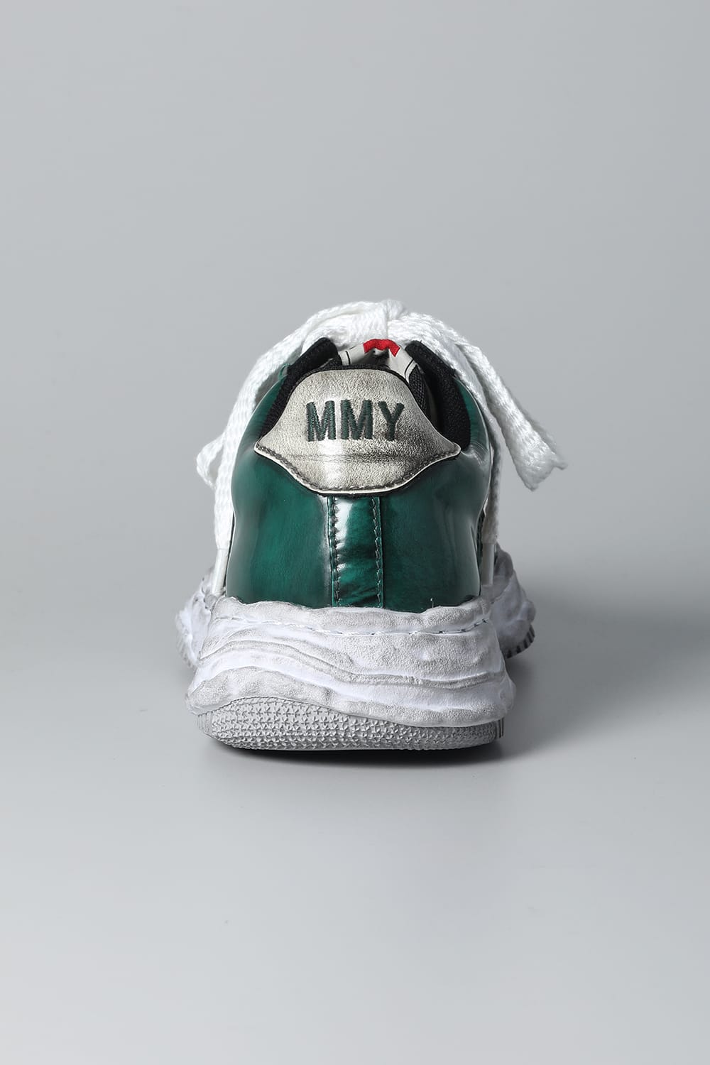 -ウェイン ロー- ブラッシュド パテント レザー スニーカー Green