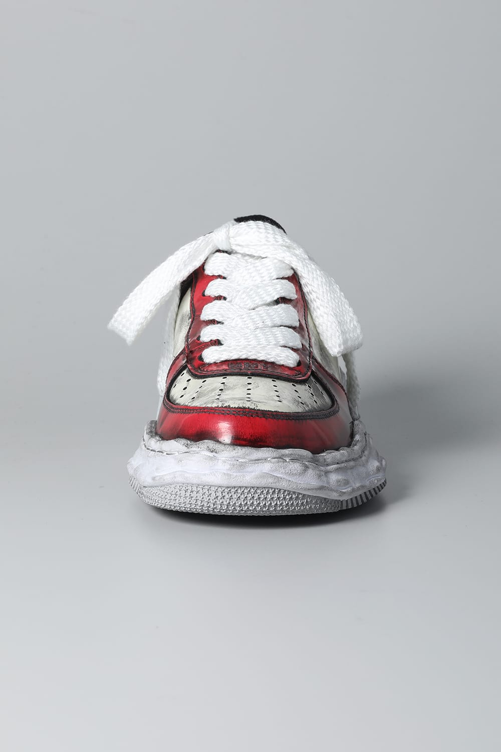 -ウェイン ロー- ブラッシュド パテント レザー スニーカー Red