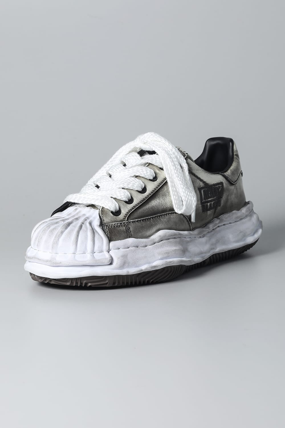 -BLAKEY Low- Brushed patent leather Low-top sneakers  White