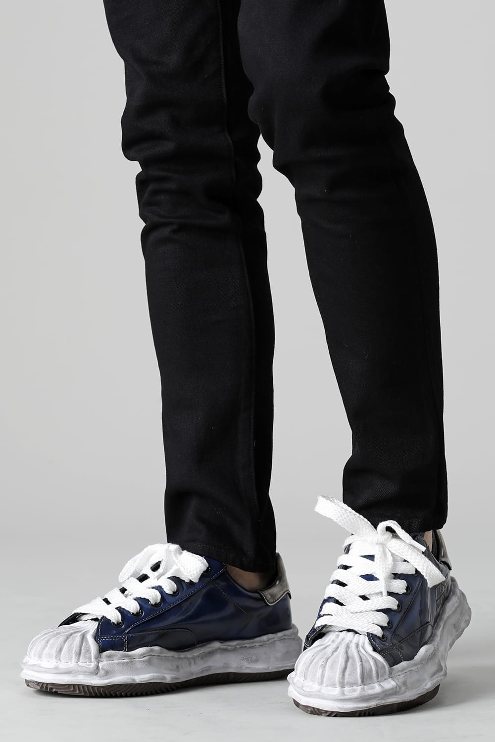 -BLAKEY Low- Brushed patent leather Low-top sneakers  Blue