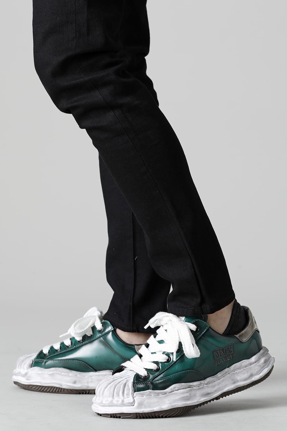 -BLAKEY Low- Brushed patent leather Low-top sneakers  Green