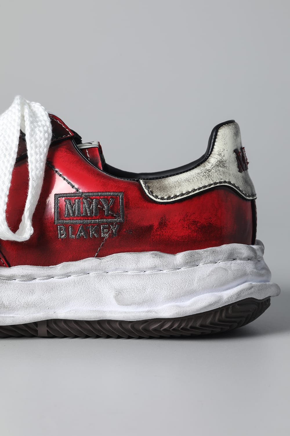 -BLAKEY Low- Brushed patent leather Low-top sneakers  Red