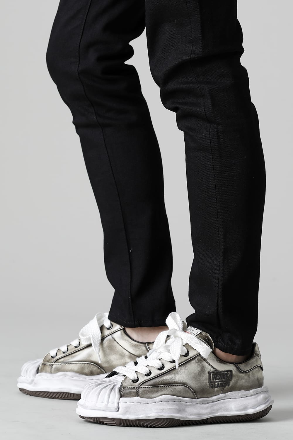 -BLAKEY Low- Brushed patent leather Low-top sneakers  White