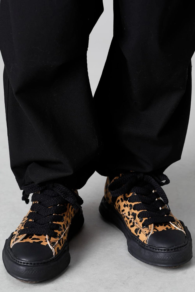 - ピーターソン ロー - オリジナル ソロ キャンバス スニーカー レオパード Brown