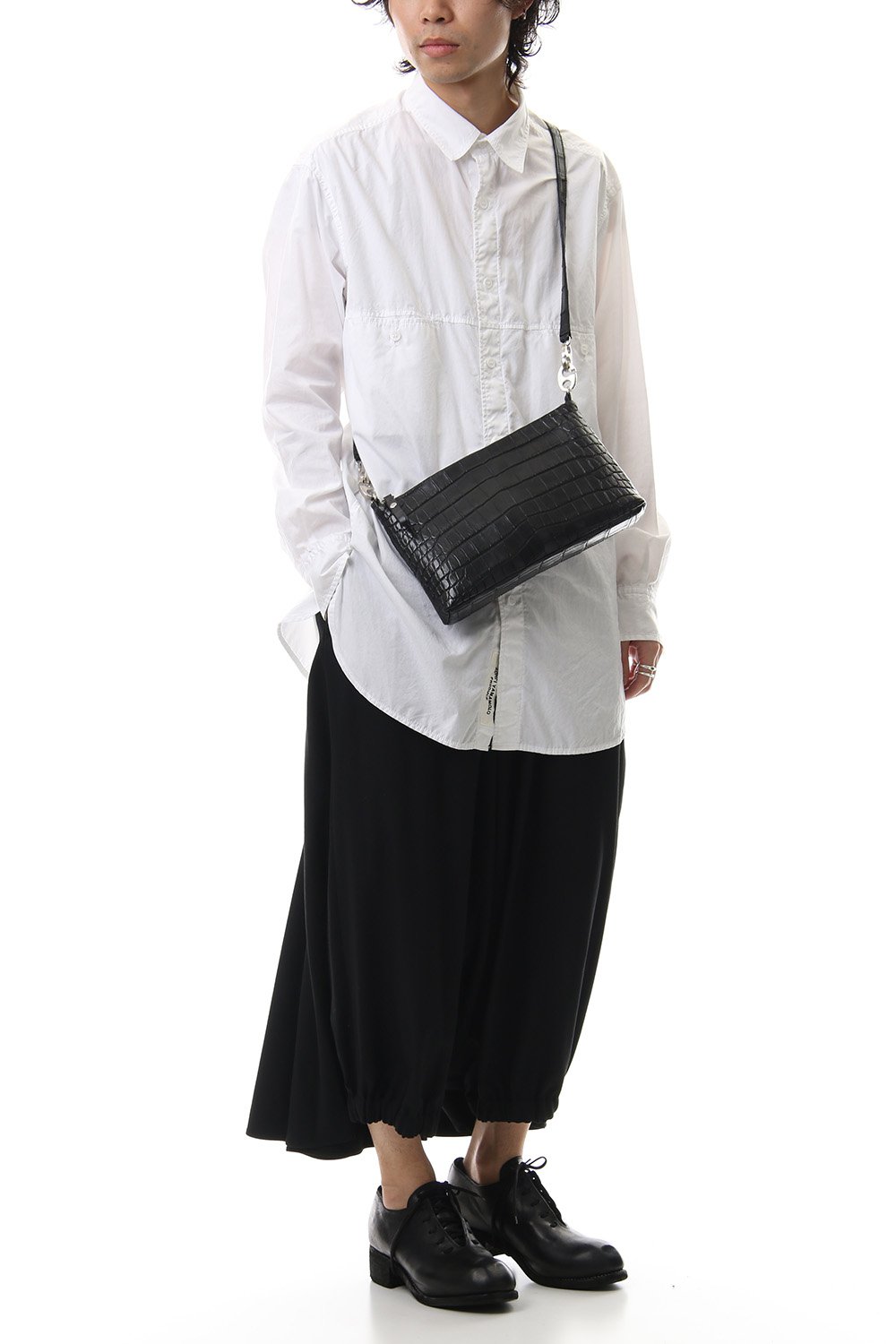 1 Tone Punch Shoulder - Crocodile Leather Black