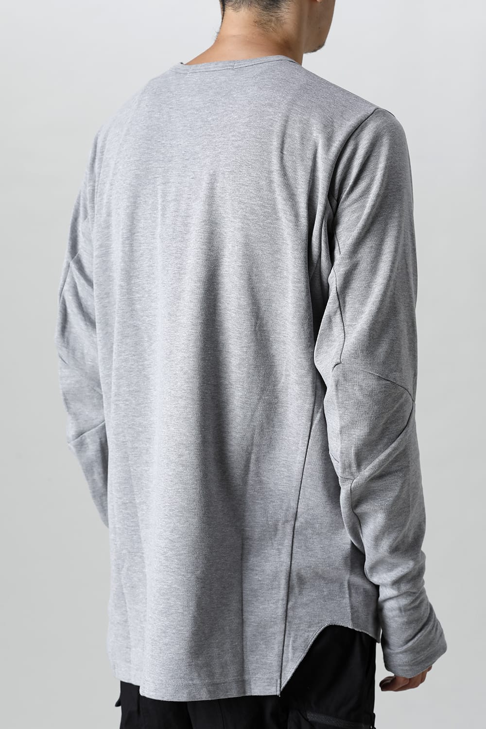 10th アニバーサリー アーティキュレイテッド クルーネックLS T.Gray