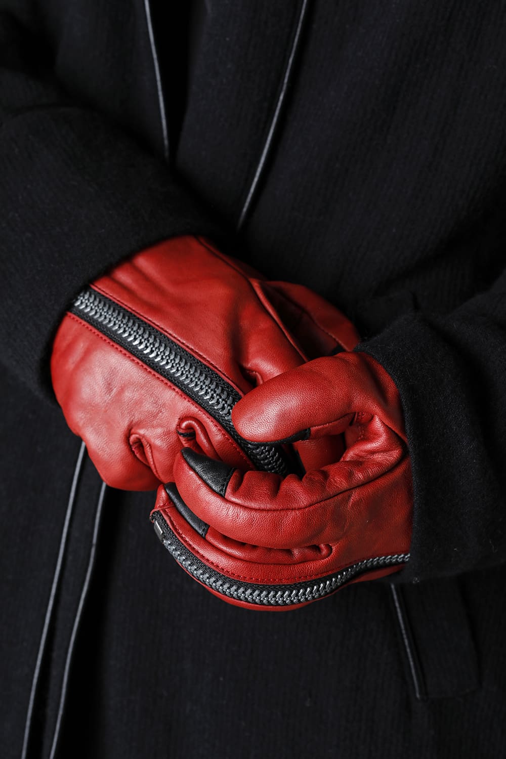 Horse Leather Zip Glove Red
