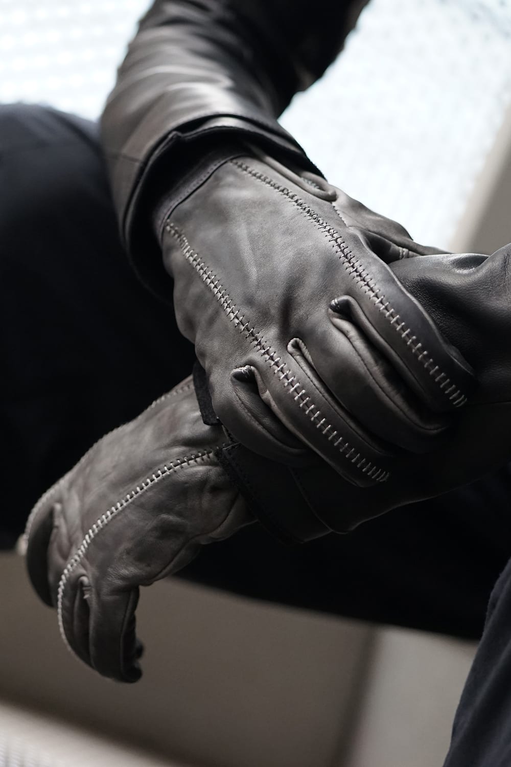 Horse leather cold dye over lock glove