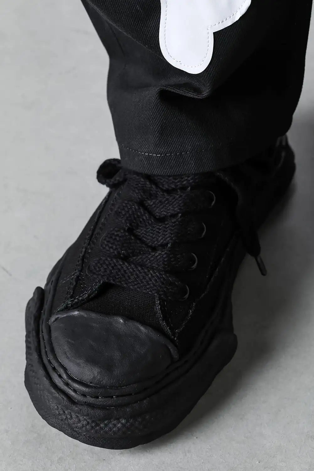 PETERSON 23 Canvas Low Cut Sneakers Black/Black