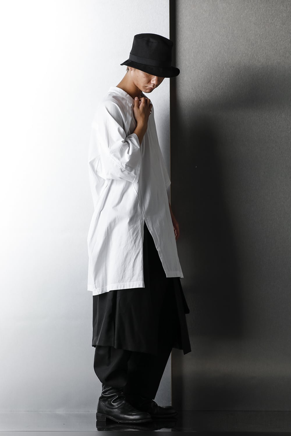 Front Raglan Slit Short Sleeve Tee White