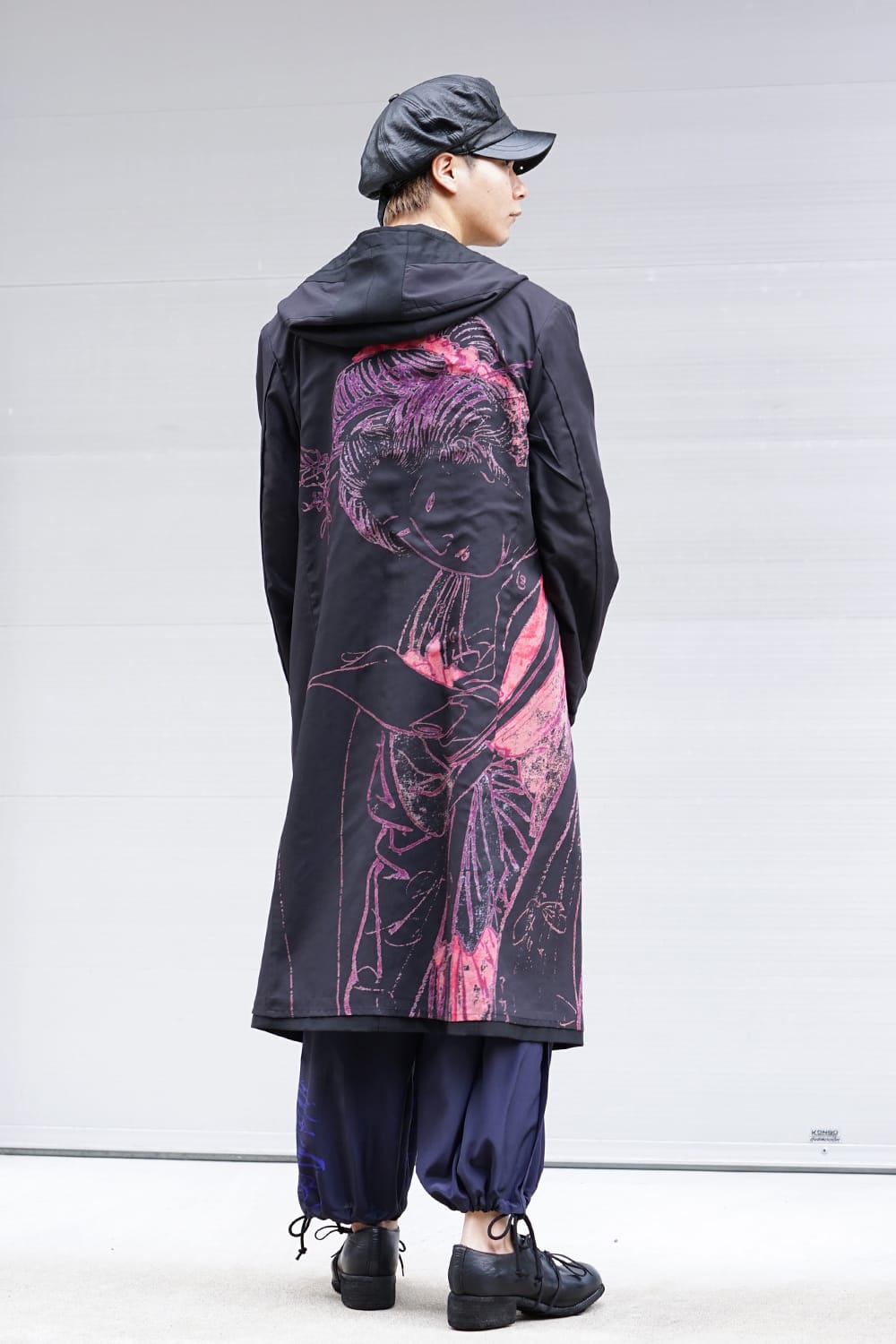 『惺々暁斎下絵帖』より文読む美人 Coat