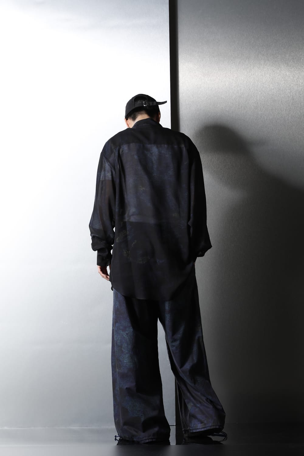 バルーンパンツ (花柄) ダークブルー