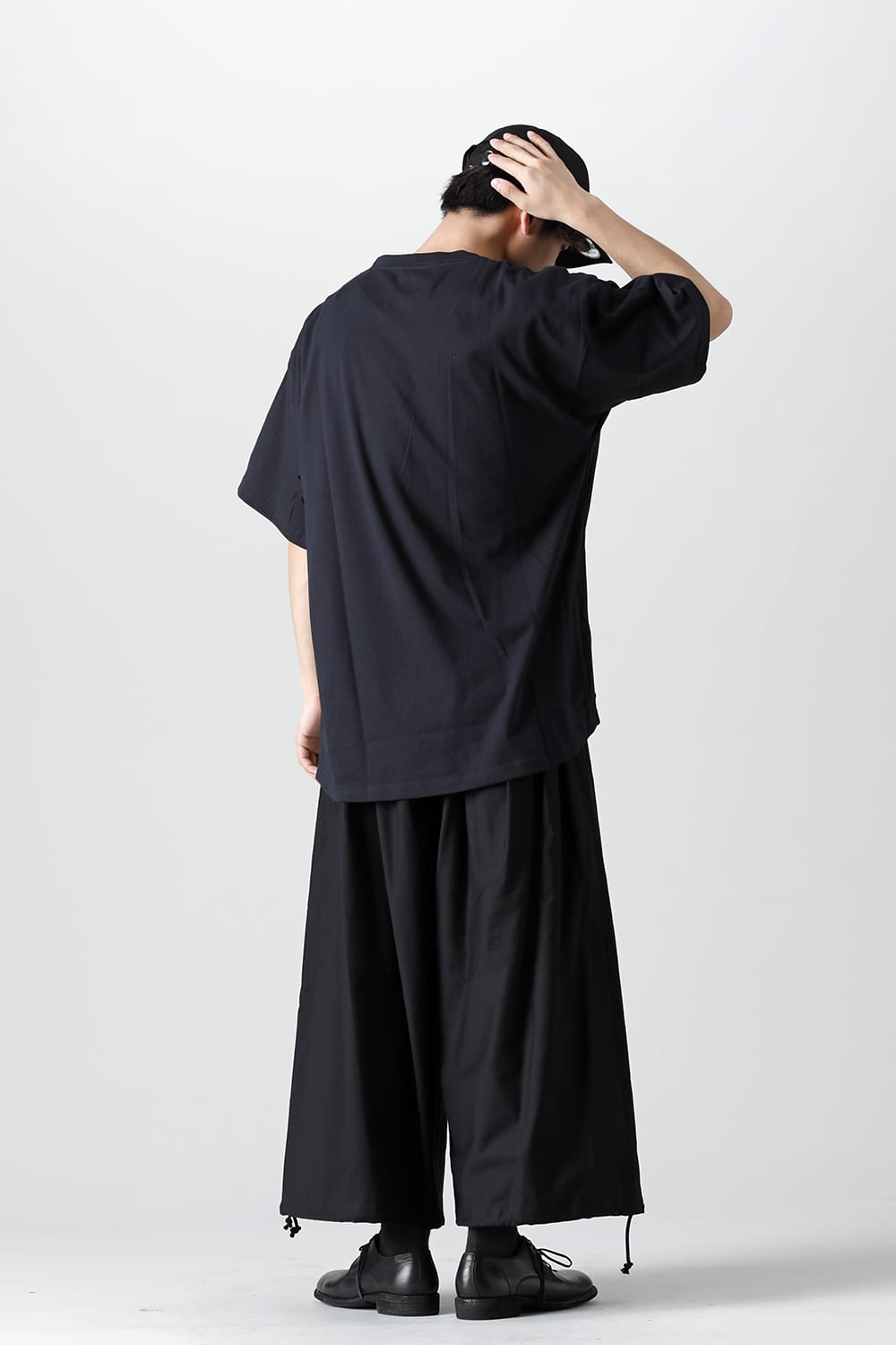 New Era × Yohji Yamamoto Logo Print Round Hem Short Sleeve Tee