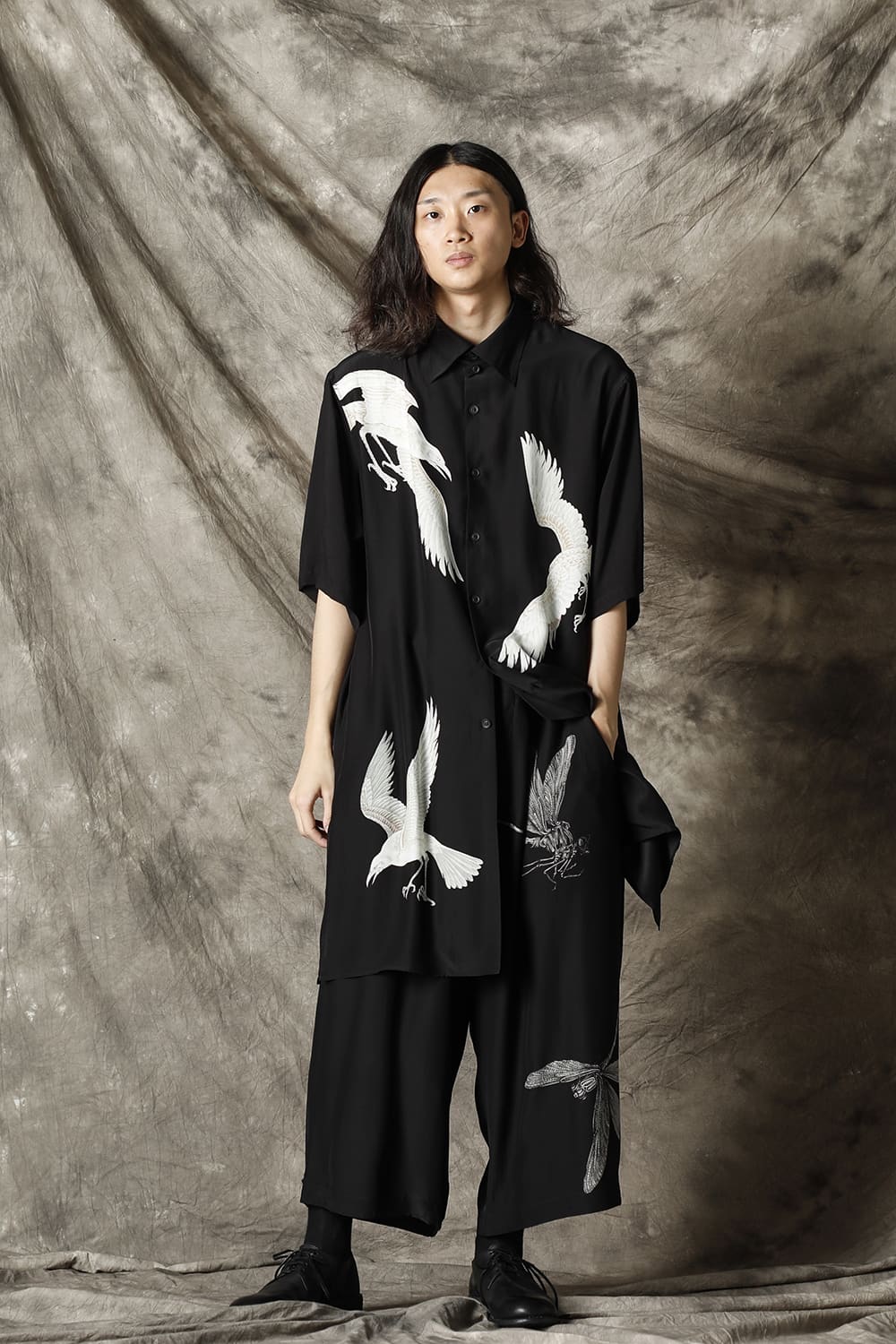 白カラス柄 ショートスリーブブラウス