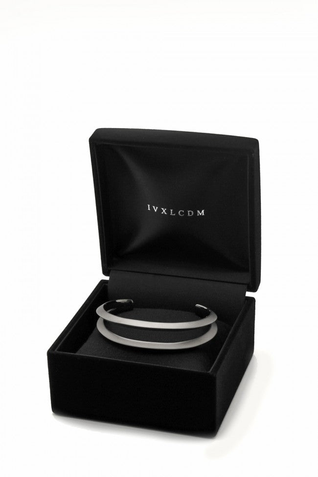 IVXLCDM DUAL BANGLE TRIANGLE MATTE BLACK