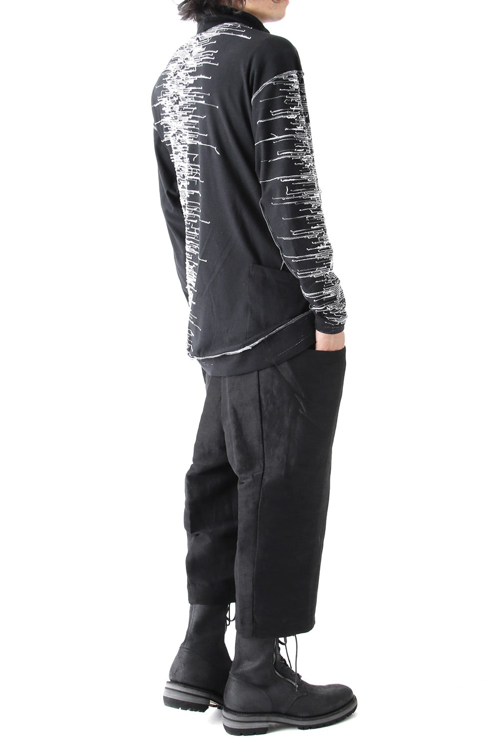 Inlay Cut Jacquard Bottle neck T