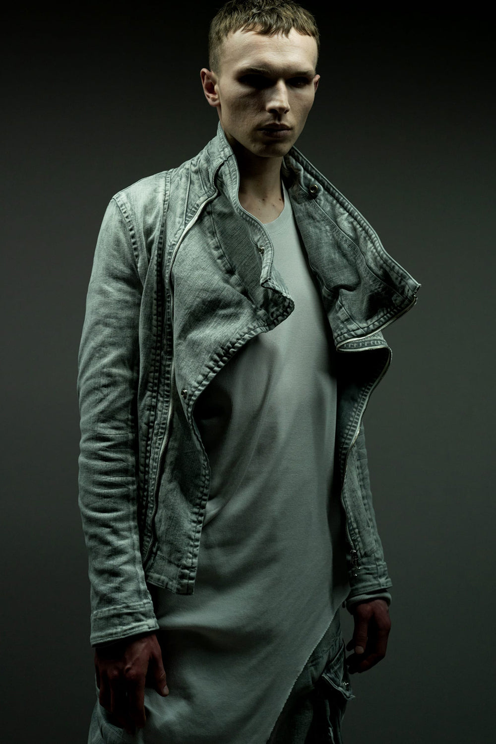 リブ アシンメトリーカットソー チャコール