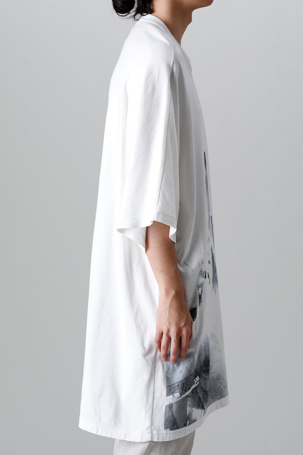‘DUSK’ Oversized Kite Short sleeve T-shirts