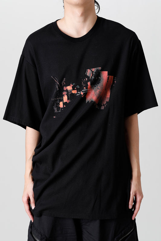 ‘DUSK’ Twist Tuck Short sleeve T-shirts