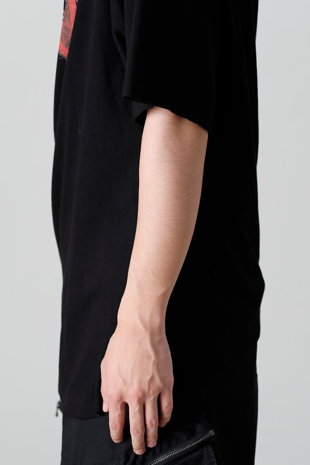 ‘DUSK’ Twist Tuck Short sleeve T-shirts
