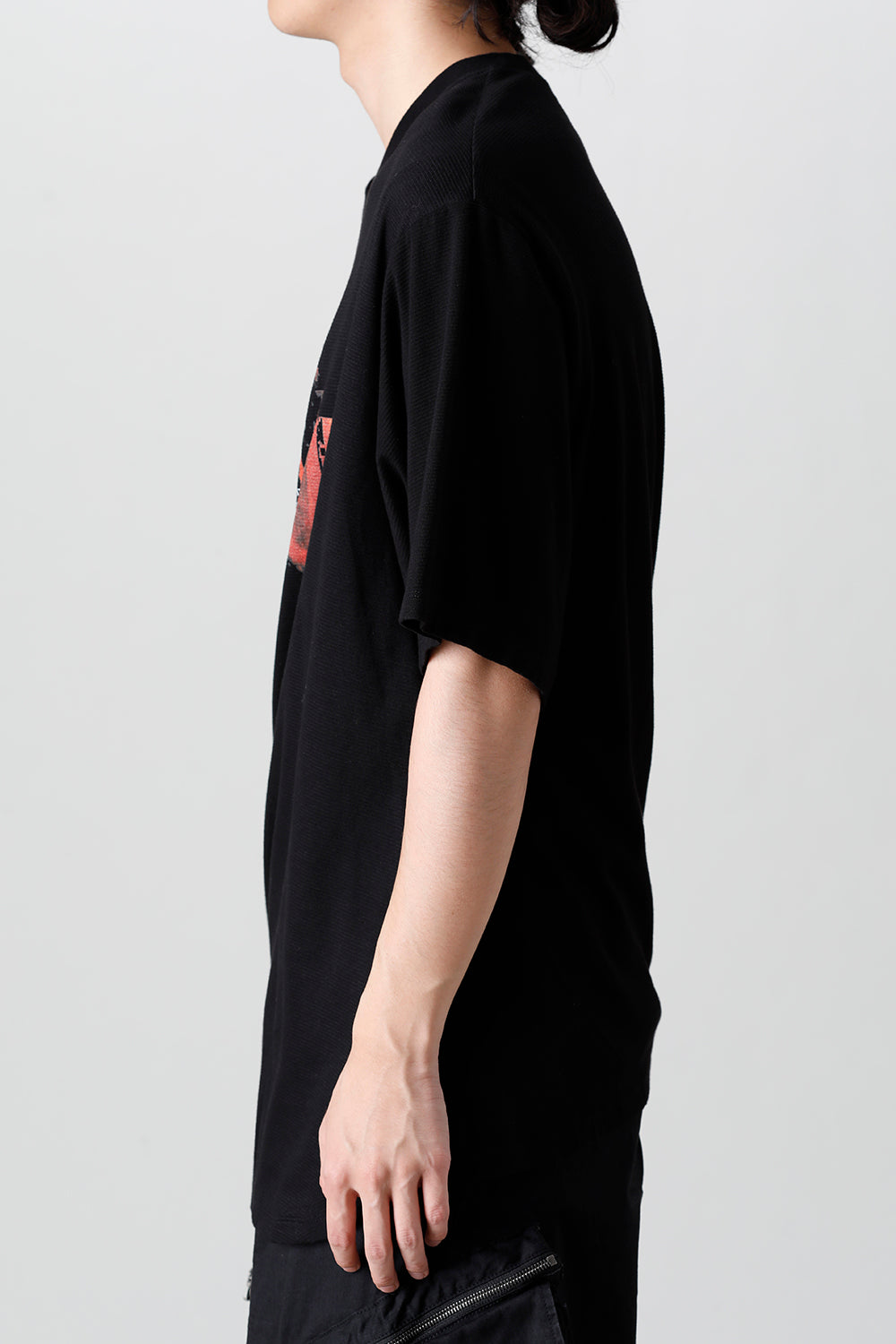 ‘DUSK’ Twist Tuck Short sleeve T-shirts