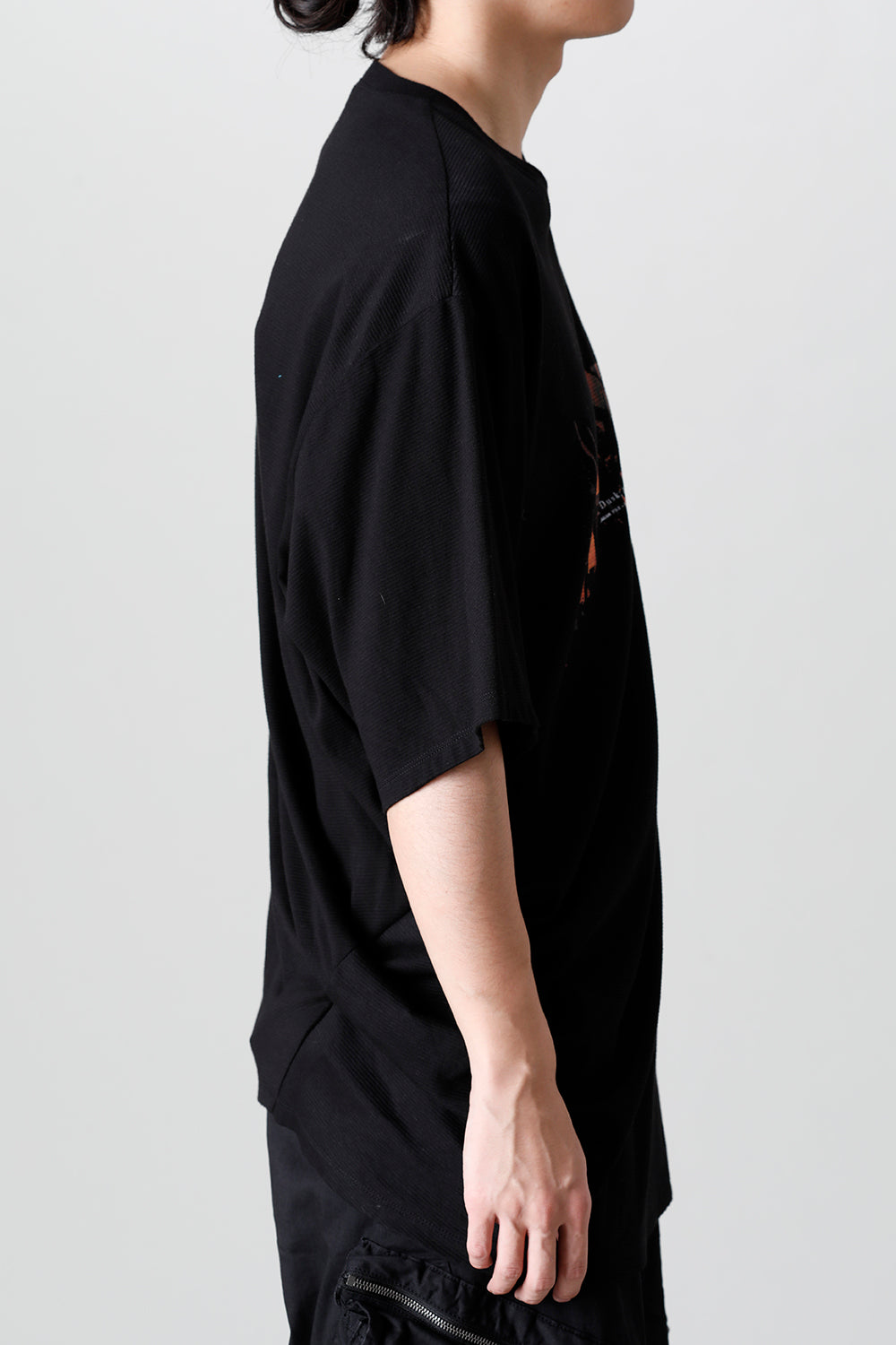 ‘DUSK’ Twist Tuck Short sleeve T-shirts