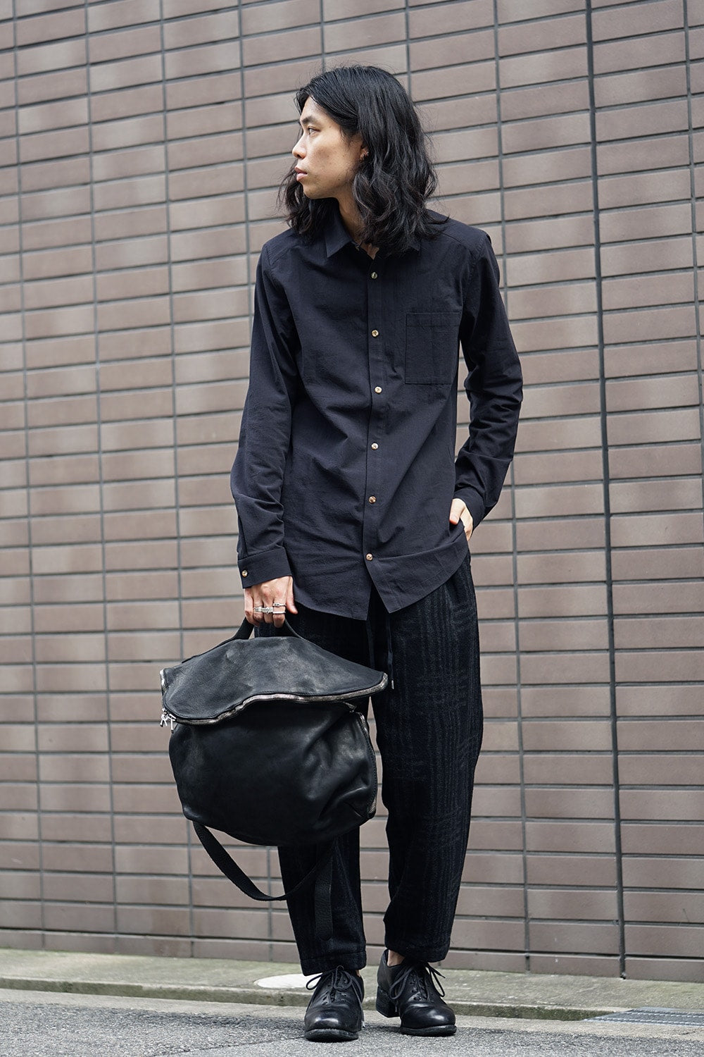 レザー ショルダーバッグ ホース フルグレイン レザー - M10 - BLACK