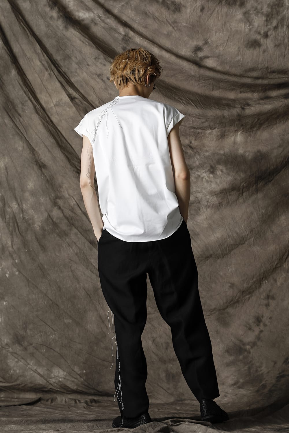 エンブロイダリー フレンチスリーブ T-シャツ ホワイト