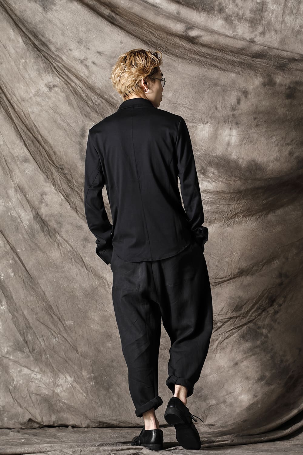 UNISEX WOVEN BASIC SHIRTS