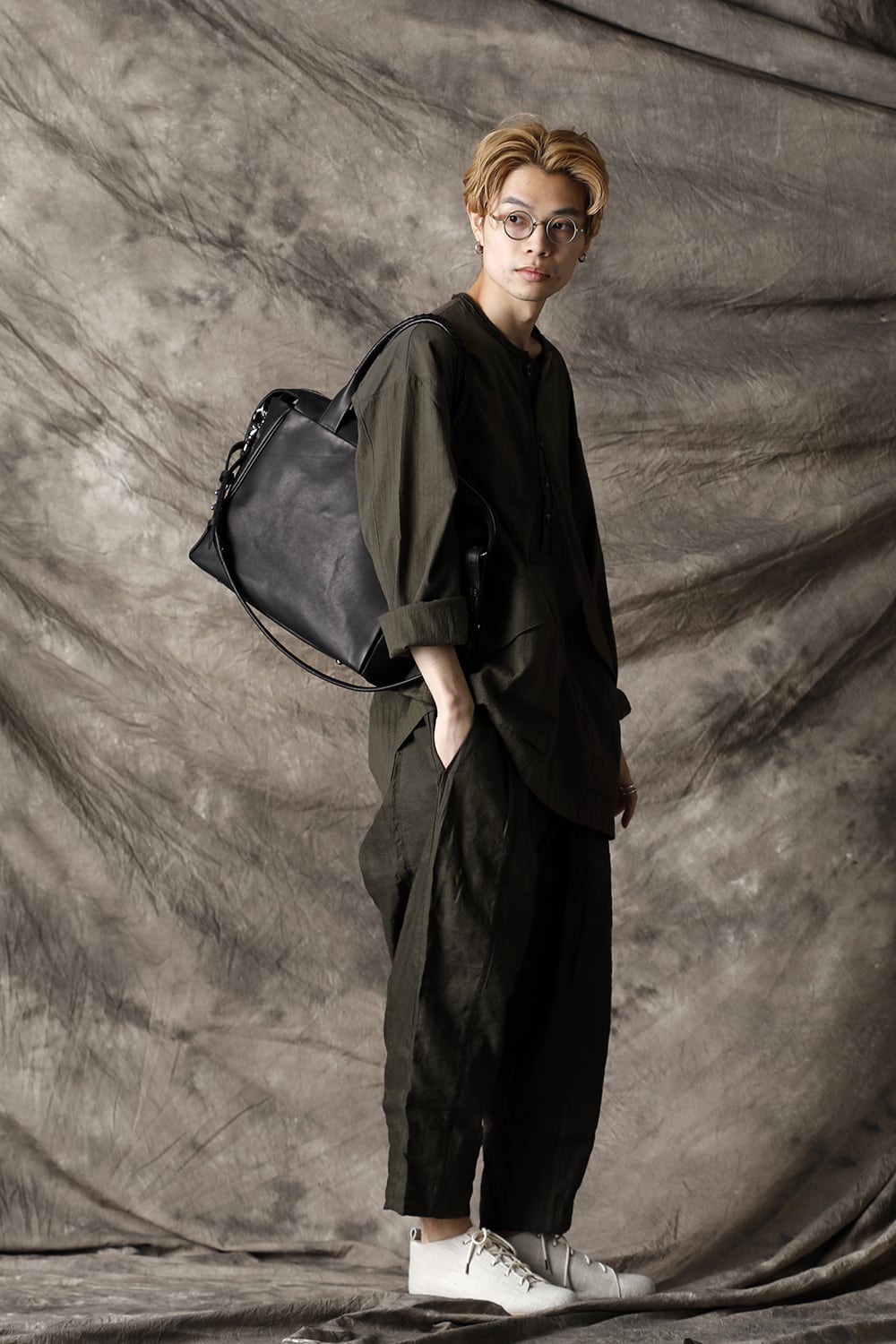 スライドトートバッグ - 北海道産カウレザー ブラック