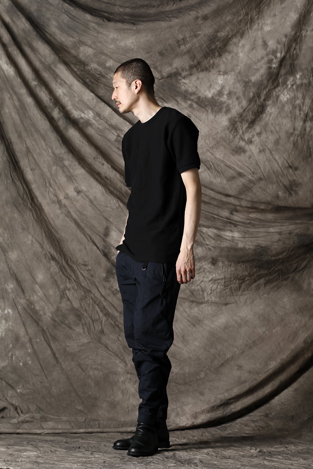 Salt-shrinkled NC Tapered Cropped Pants Black