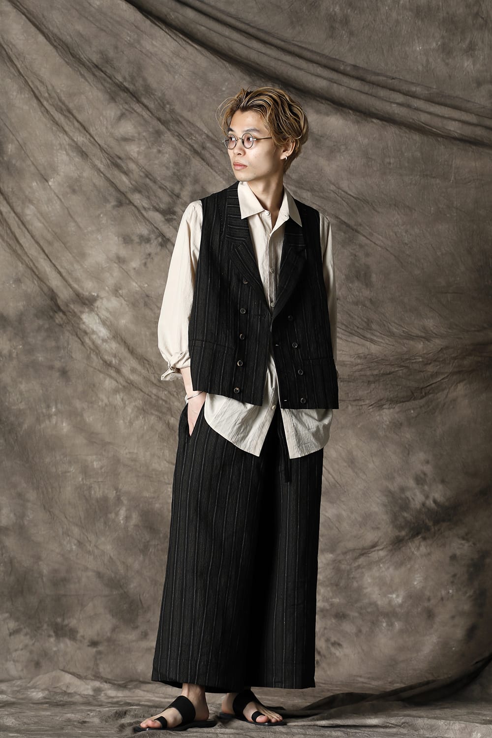 ドローストリング バギー クロップドパンツ