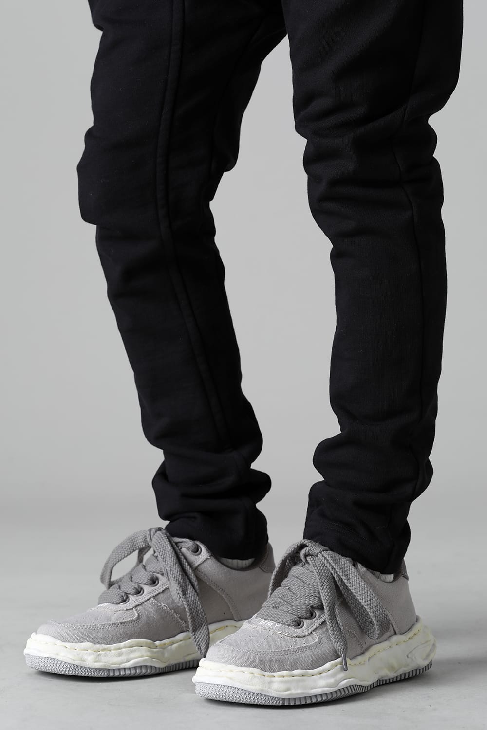 -ウェイン ロー- オリジナルソール ウォッシュド キャンバス ロートップ スニーカー Gray