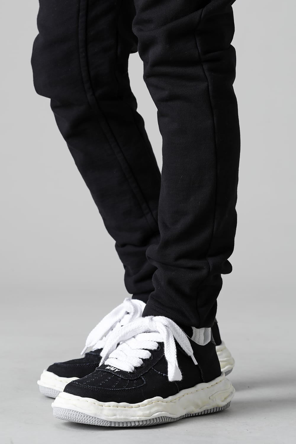 -ウェイン ロー- オリジナルソール ウォッシュド キャンバス ロートップ スニーカー Black