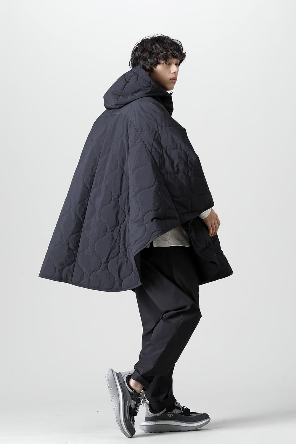 Heating Poncho Black